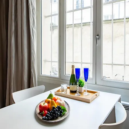 아파트 Spacious & Calm 2pers, Pantheon - Luxembourg, Exceptional Location 파리